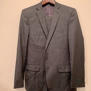 Ralph Ralph Lauren Grey Two Button Suit
40L 34/32